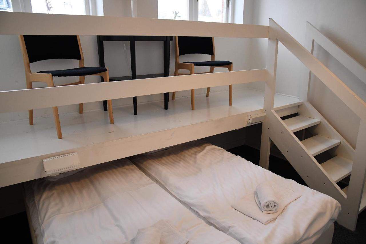 Den Gamle Arrest Bed & Breakfast Ribe Exterior photo