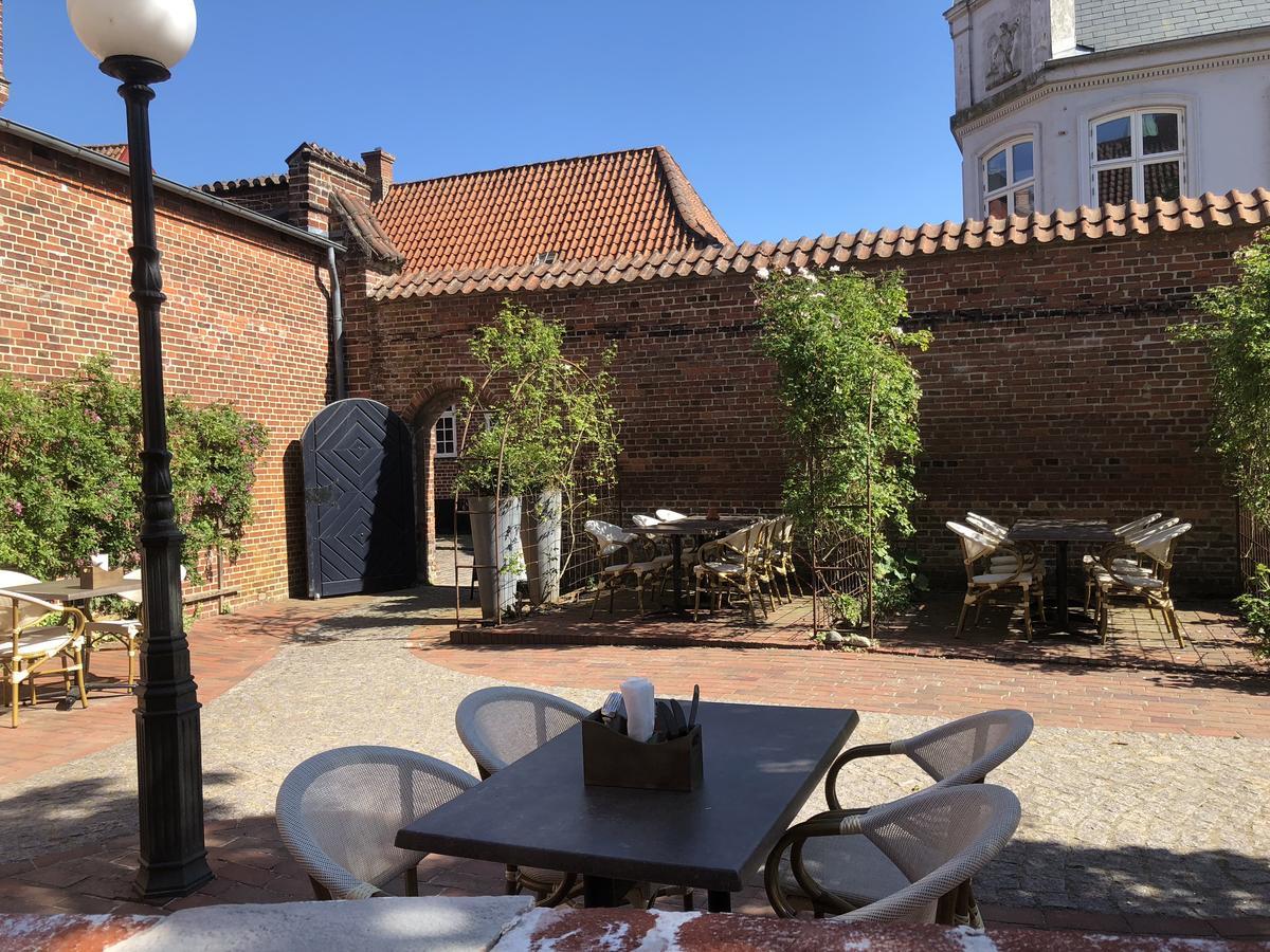 Den Gamle Arrest Bed & Breakfast Ribe Exterior photo