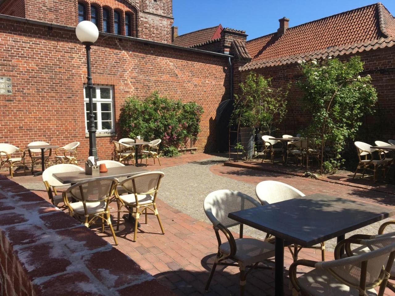 Den Gamle Arrest Bed & Breakfast Ribe Exterior photo