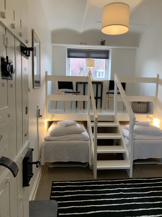 Den Gamle Arrest Bed & Breakfast Ribe Exterior photo