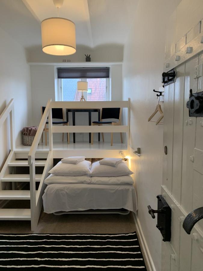 Den Gamle Arrest Bed & Breakfast Ribe Exterior photo
